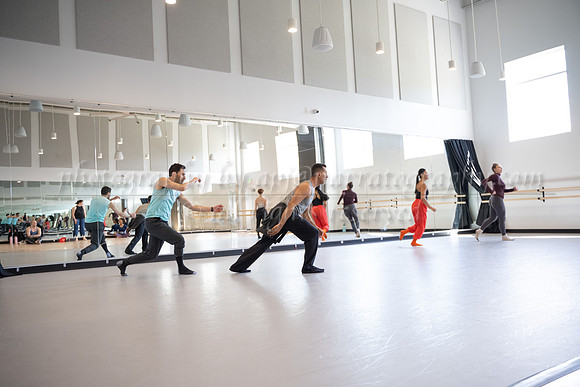 apj-4744
